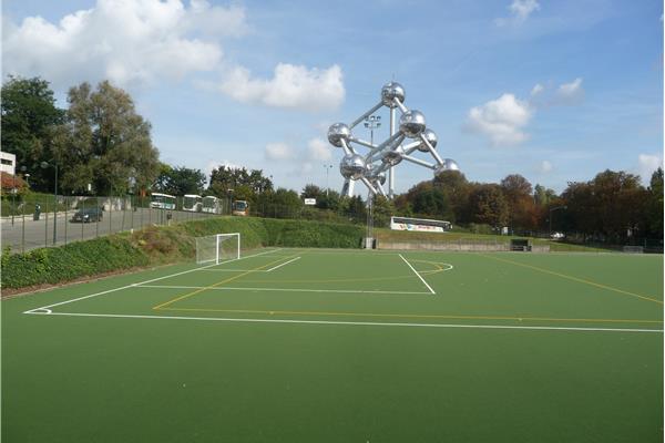 Renovatie kunstgras hockeyveld - Sportinfrabouw NV